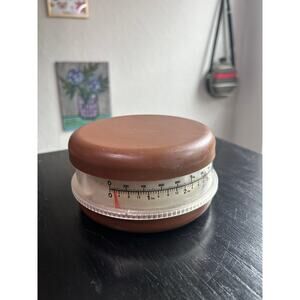 Vintage Novelty Scale- Scale broken- Clear section moves- Can be posed as cookie